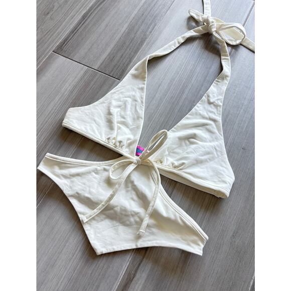 EDIKTED CADY TIE FRONT CUT OUT TOP NWOT SIZE LARGE OFF-WHITE - Picture 3 of 5